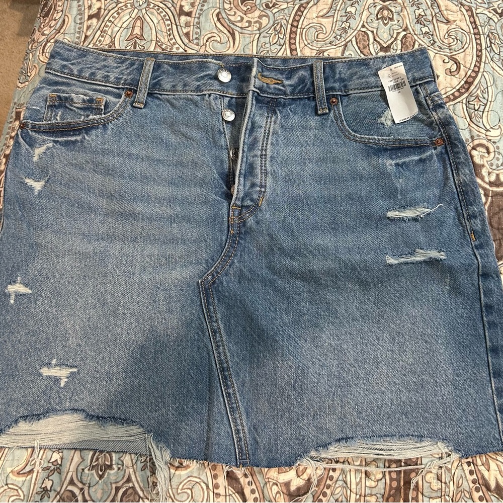 Old navy blue jean mini skirt